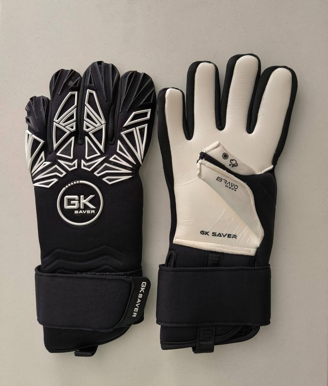 Guantes de Arquero GK Saver Bravo