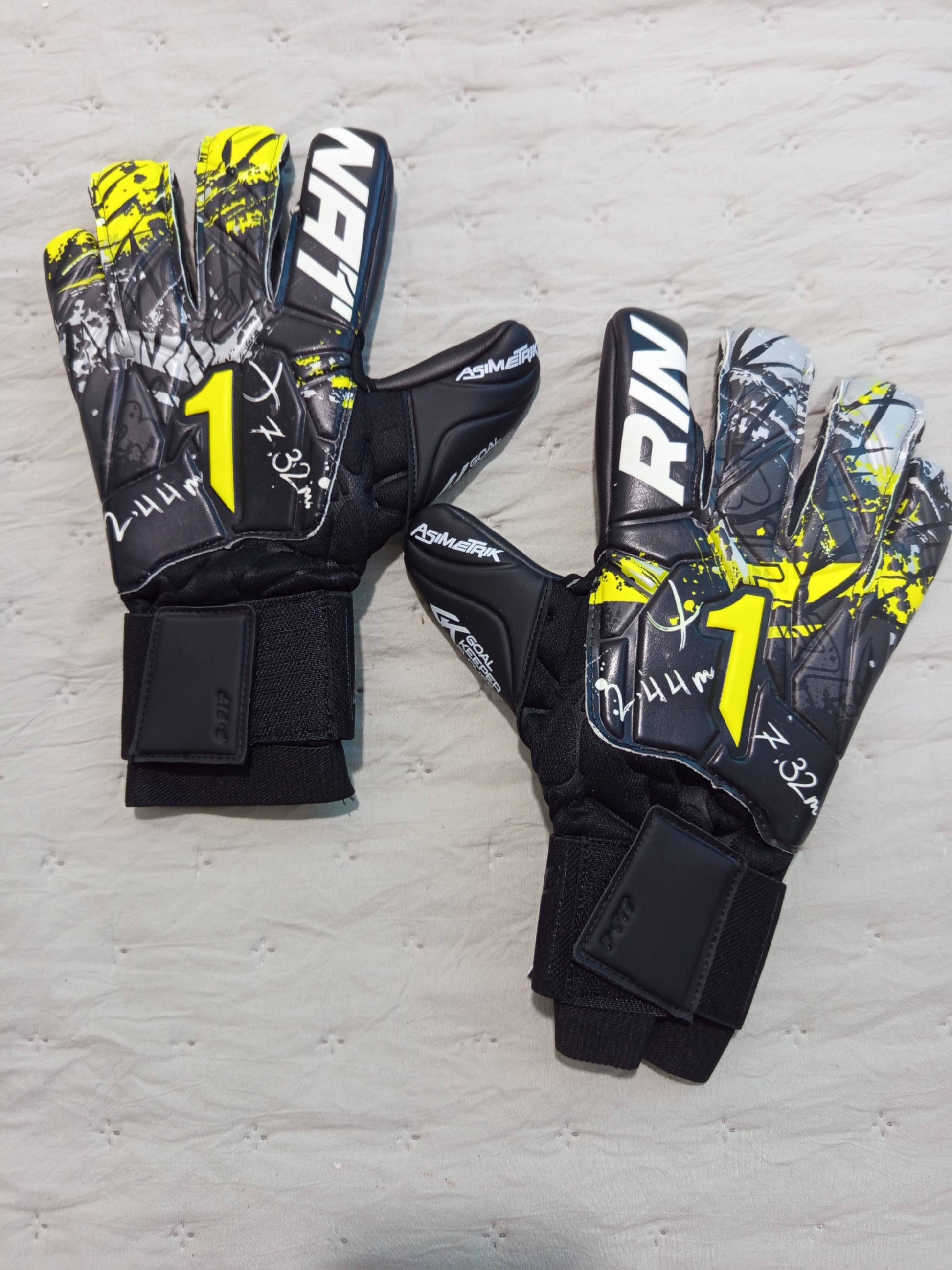 Guantes de Arquero Rinat Asimetrik