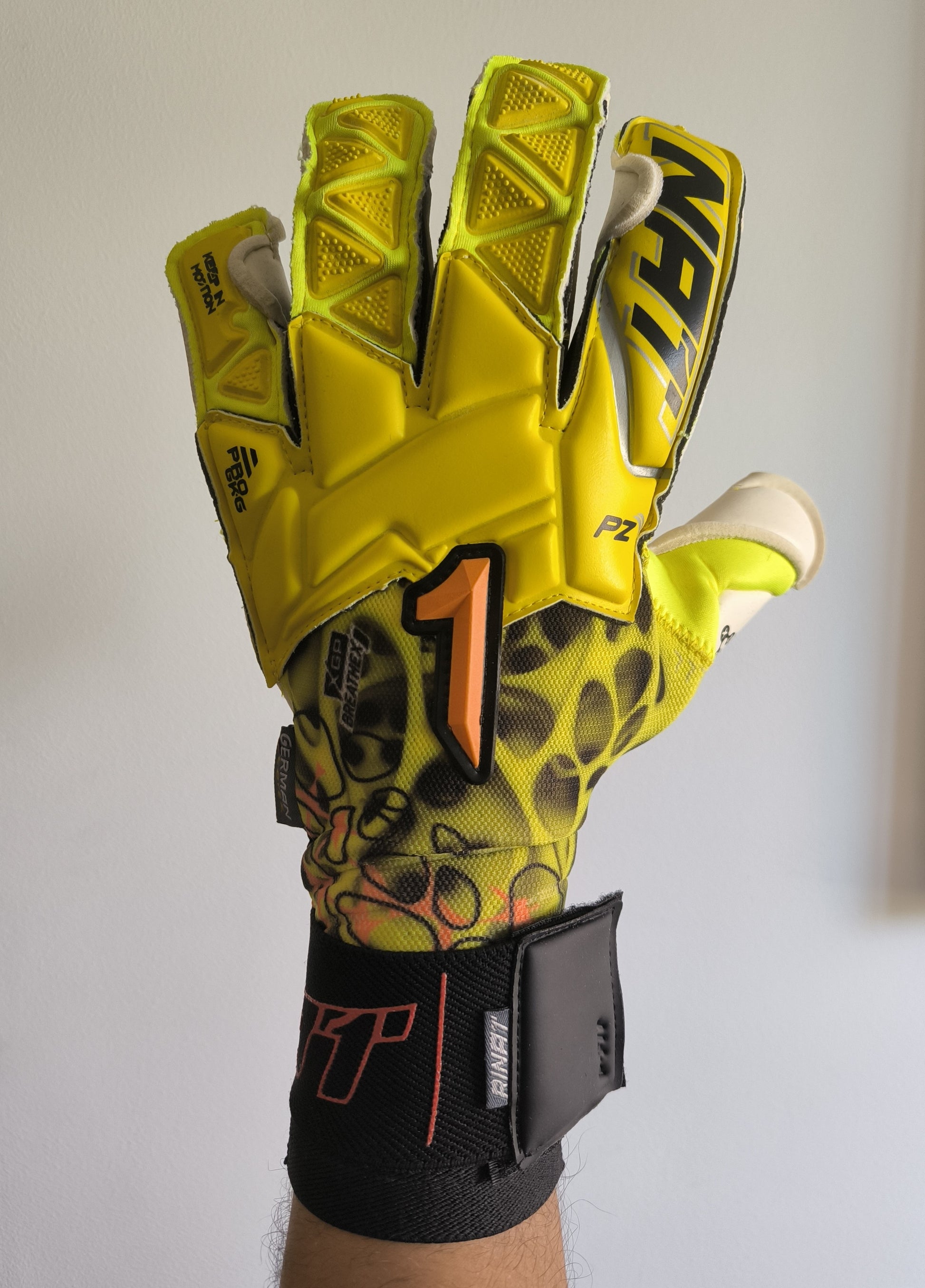 Guantes de arquero Rinat Xtreme Guard Dominius Pro