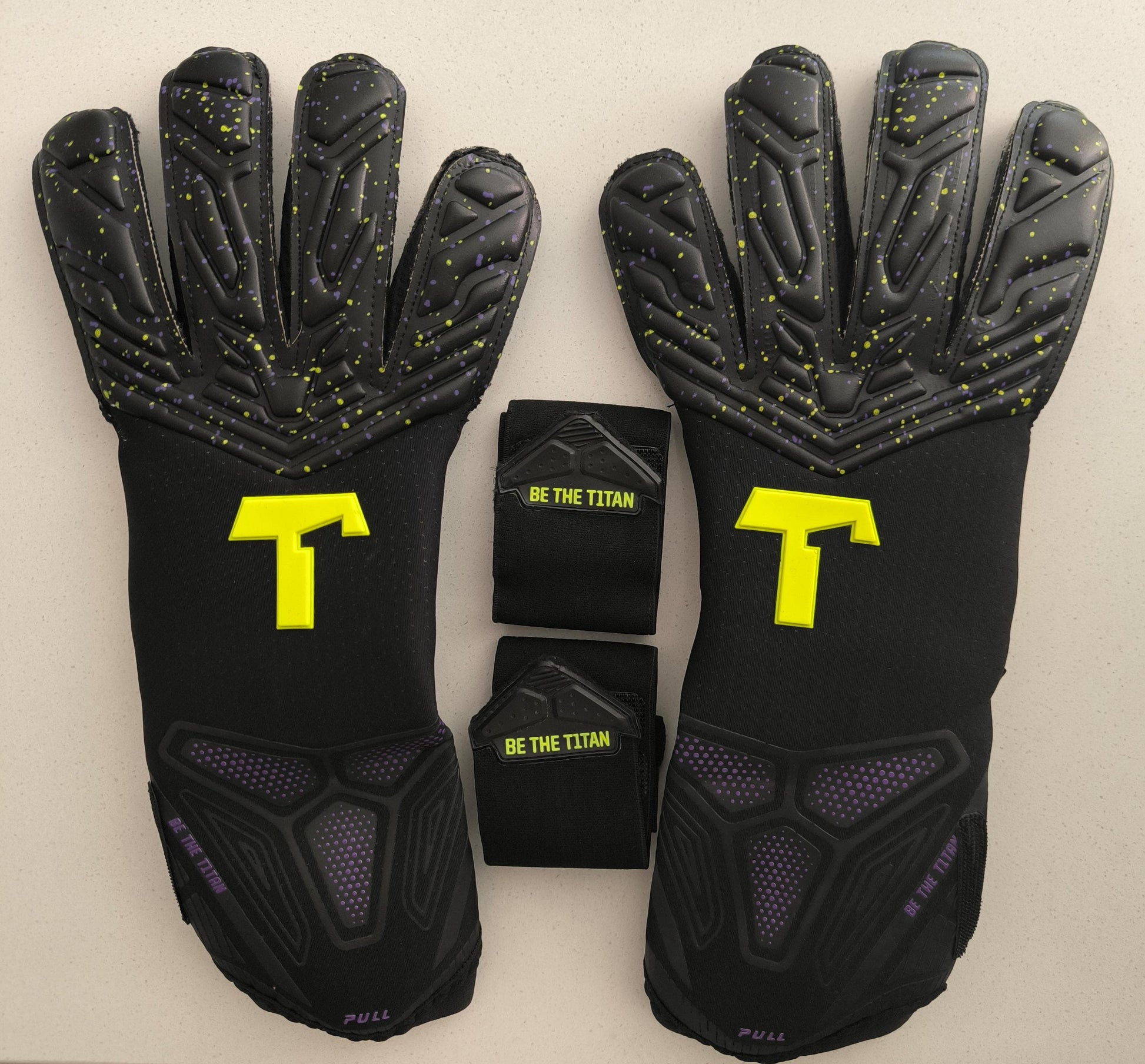 T1TAN Alien Galaxy – Guantes de Portero Profesionales para Fútbol, disponible para adultos
