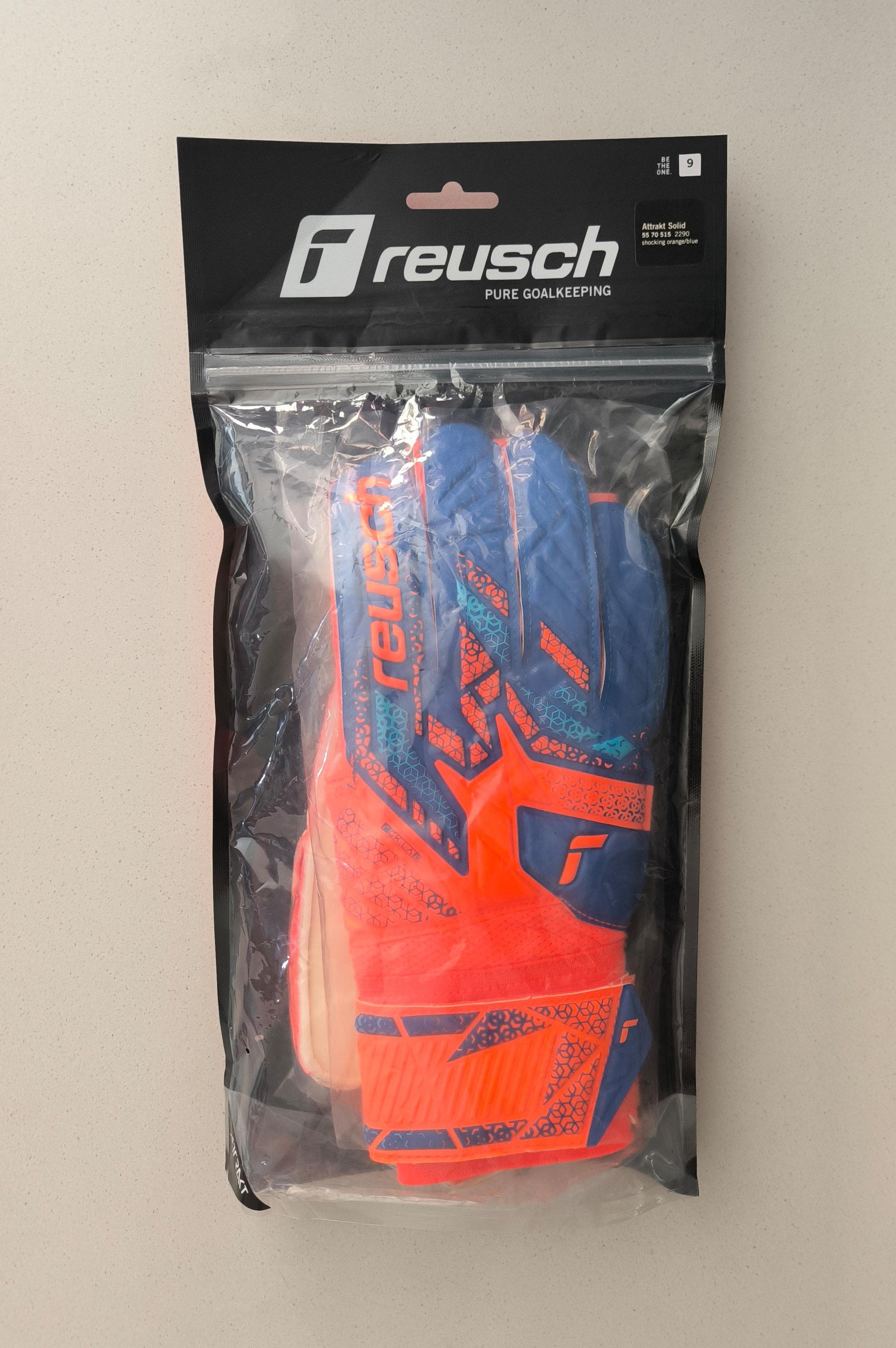 Reusch Attrakt – Guantes de Portero Juvenil, Transpirables y Duraderos, Para Césped Artificial y Superficies Duras, Niños y Jóvenes, Color Amarillo de Seguridad/Azul Futuro