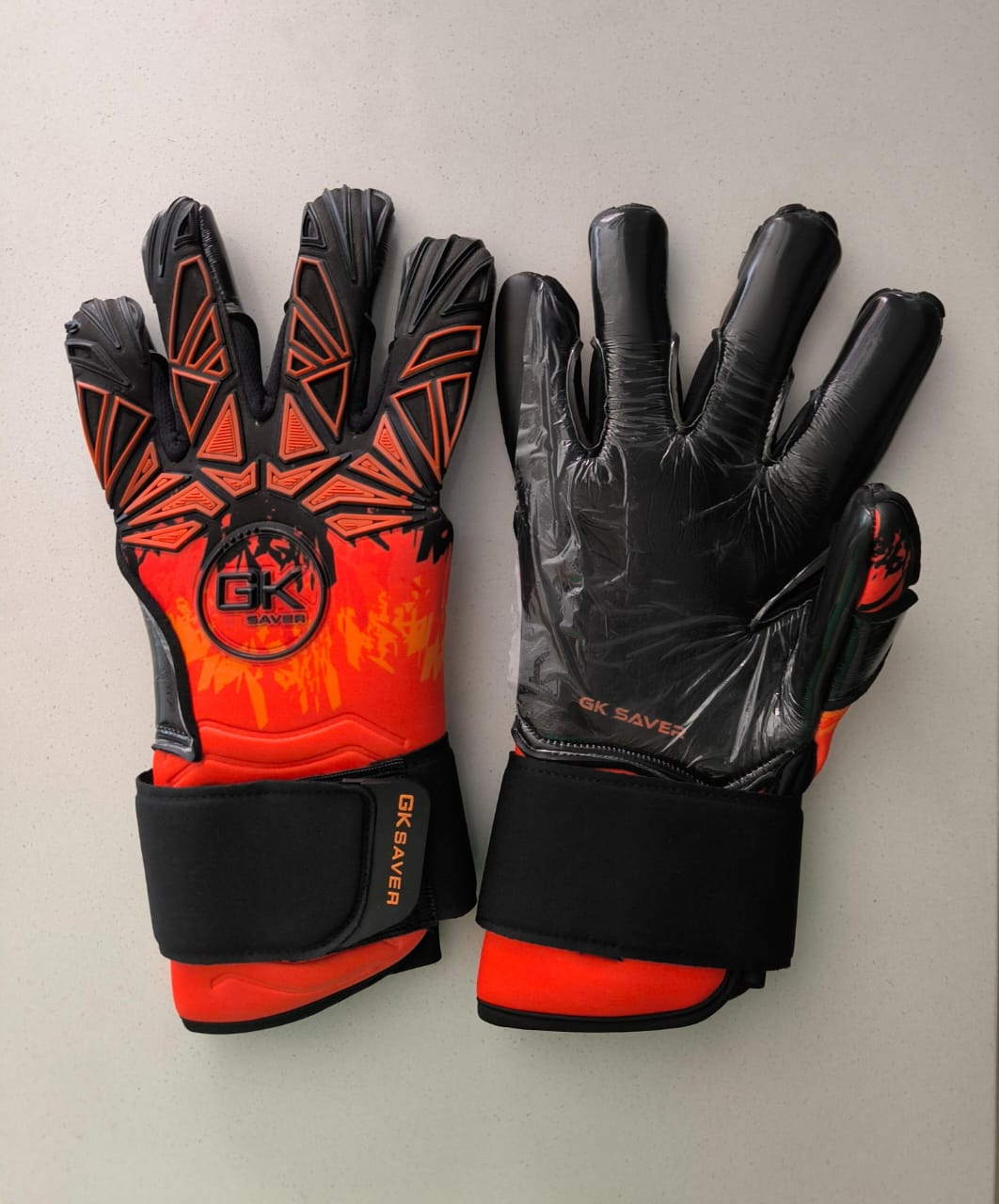 Guantes de Arquero GK Saver Bravo